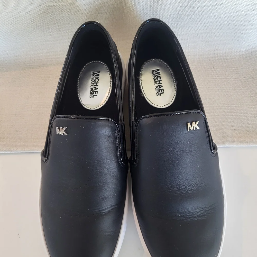 Michael Kors Keaton Black Leather Slip On Sneakers Size 7